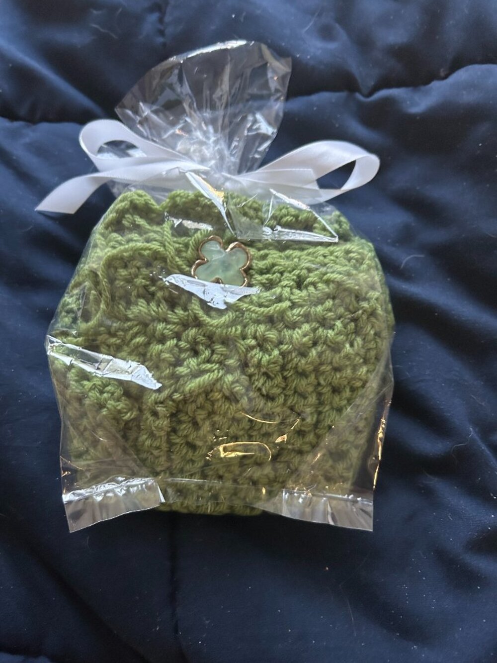 Small Purse with a cute Button